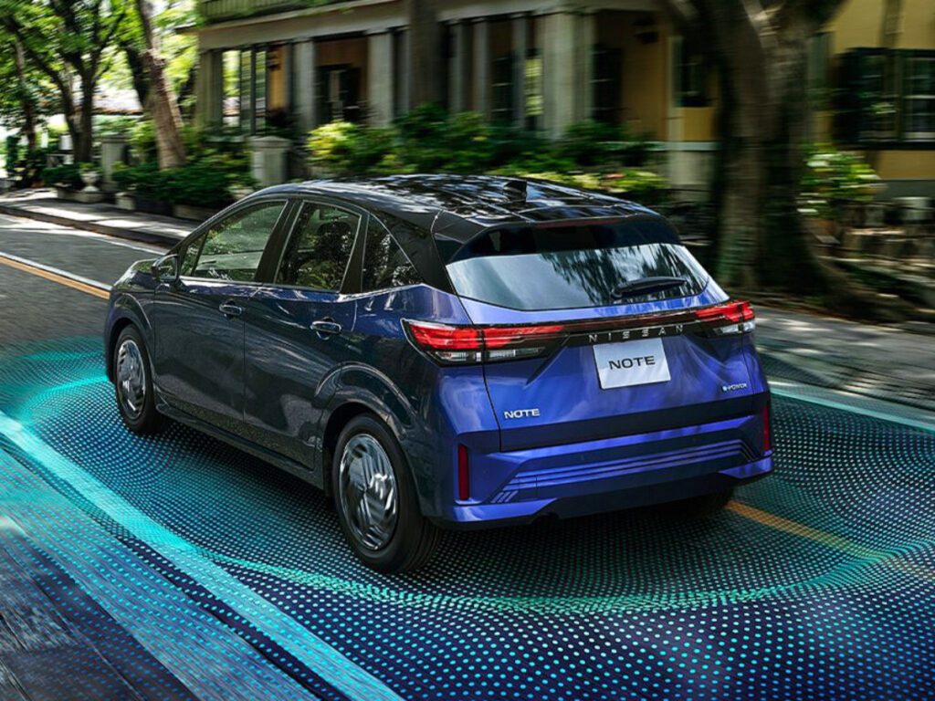 Nissan-Hybrid-Hatchback-Note-X-Launched-1-1024x768.jpg