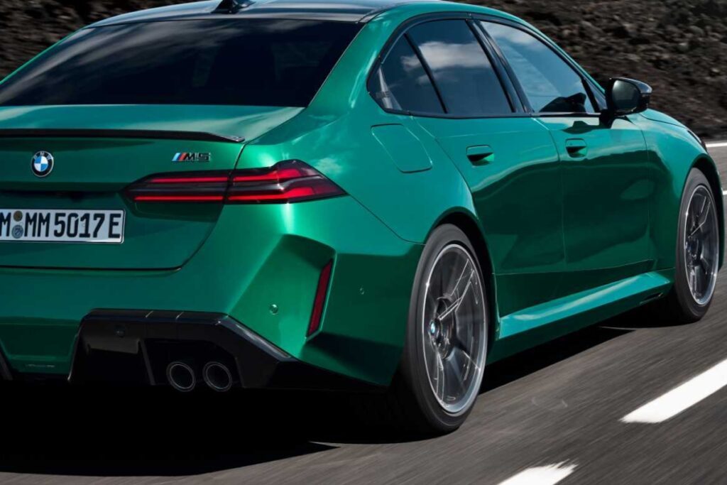 1bmw-m5-hybrid-1024x683.jpg