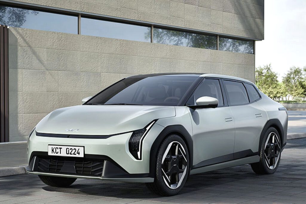 Kia-electric-sedan-EV4-contract-begins-9-1024x683.jpg