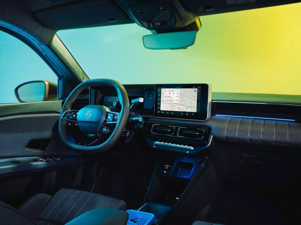 Renault-compact-electric-SUV-4-E-Tech-Plain-Shield-launched-2-1024x768.jpg