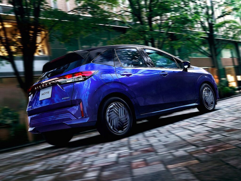 Nissan-Hybrid-Hatchback-Note-X-Launched-5-1024x768.jpg