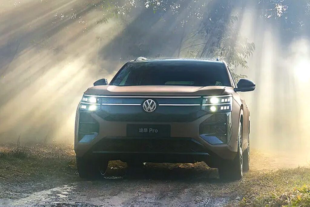 Volkswagens-new-Teramont-Pro-unveiled-1-1024x683.jpg