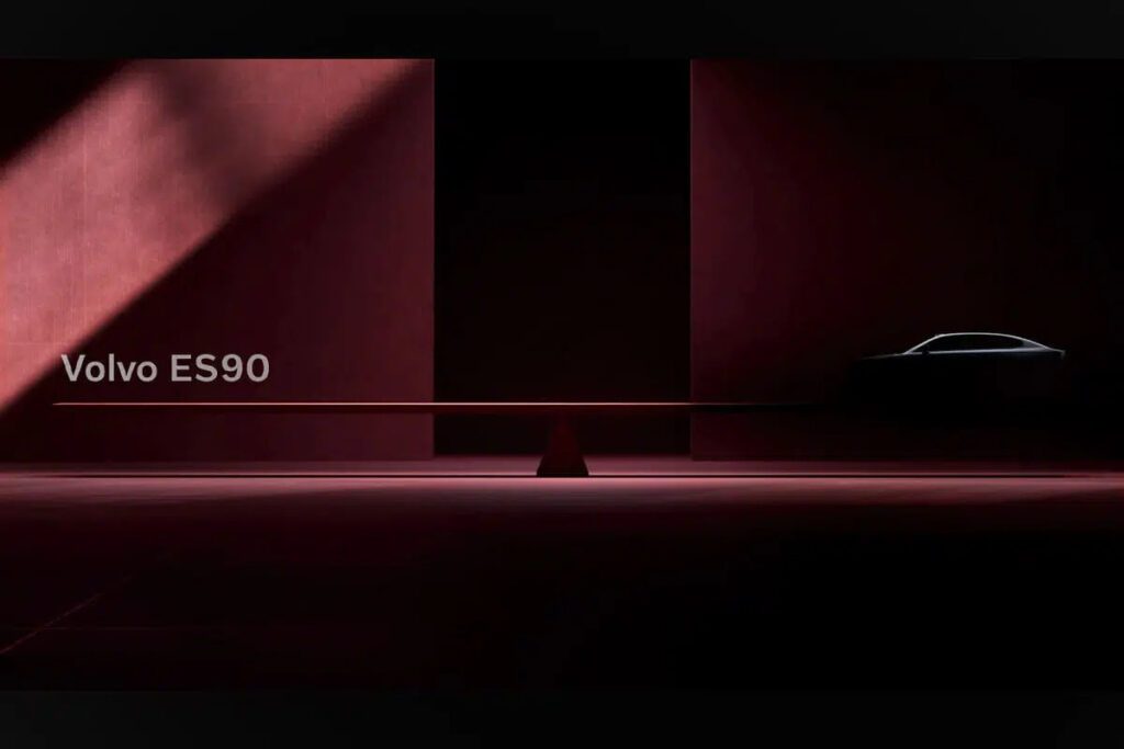 Volvo-flagship-electric-sedan-ES90-unveiled-1024x683.jpg