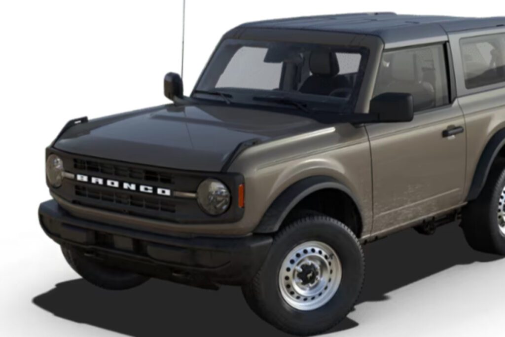 Ford-reintroduces-the-2025-Bronco-base-trim-1024x683.jpg