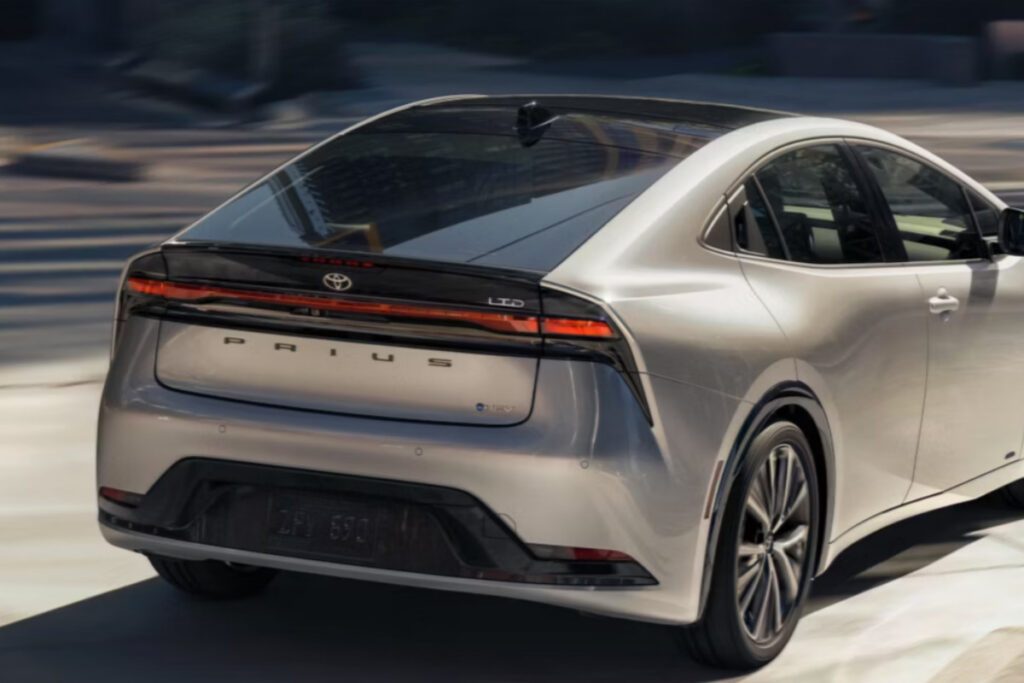 toyota-prius-2-1024x683.jpg