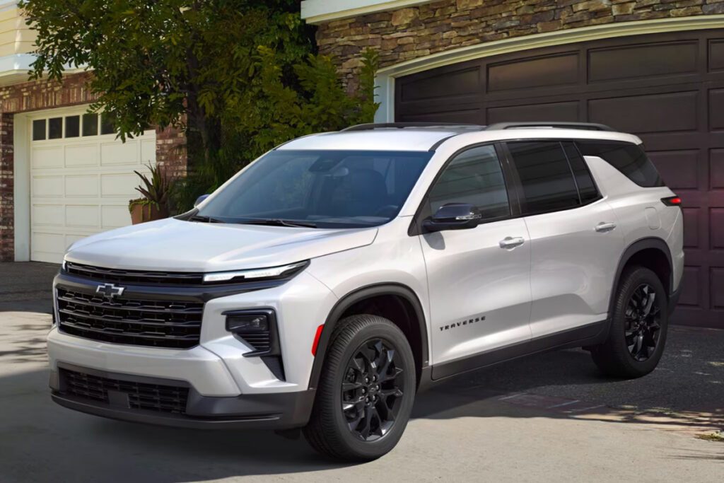 Chevrolet-Traverse-returns-to-the-U.S.-market-1024x683.jpg