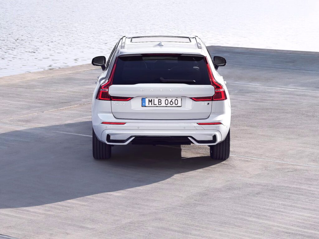 Volvo-XC60-partially-modified-model-revealed-3-1024x768.jpg