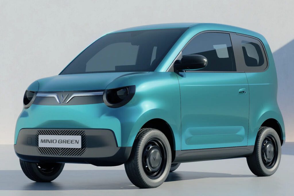 Vietnamese-electric-vehicle-VinFast-ultra-small-EV-Minio-Green-unveiled-1024x683.jpg