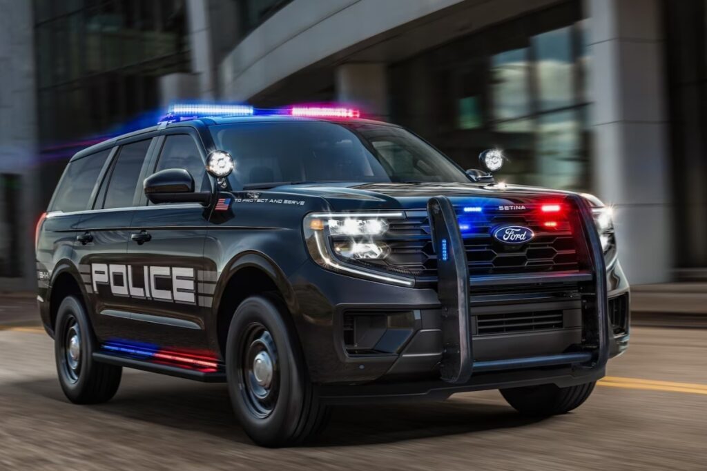 3Ford-2025-Expedition-police-car-1024x683.jpg