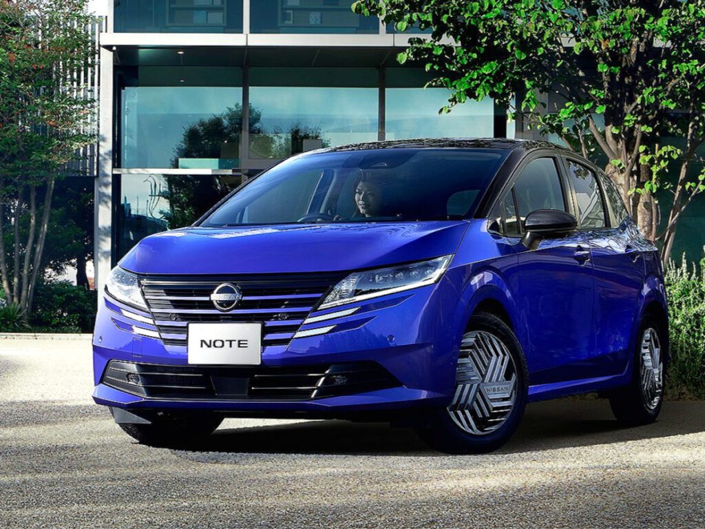 Nissan-Hybrid-Hatchback-Note-X-Launched-1024x768.jpg