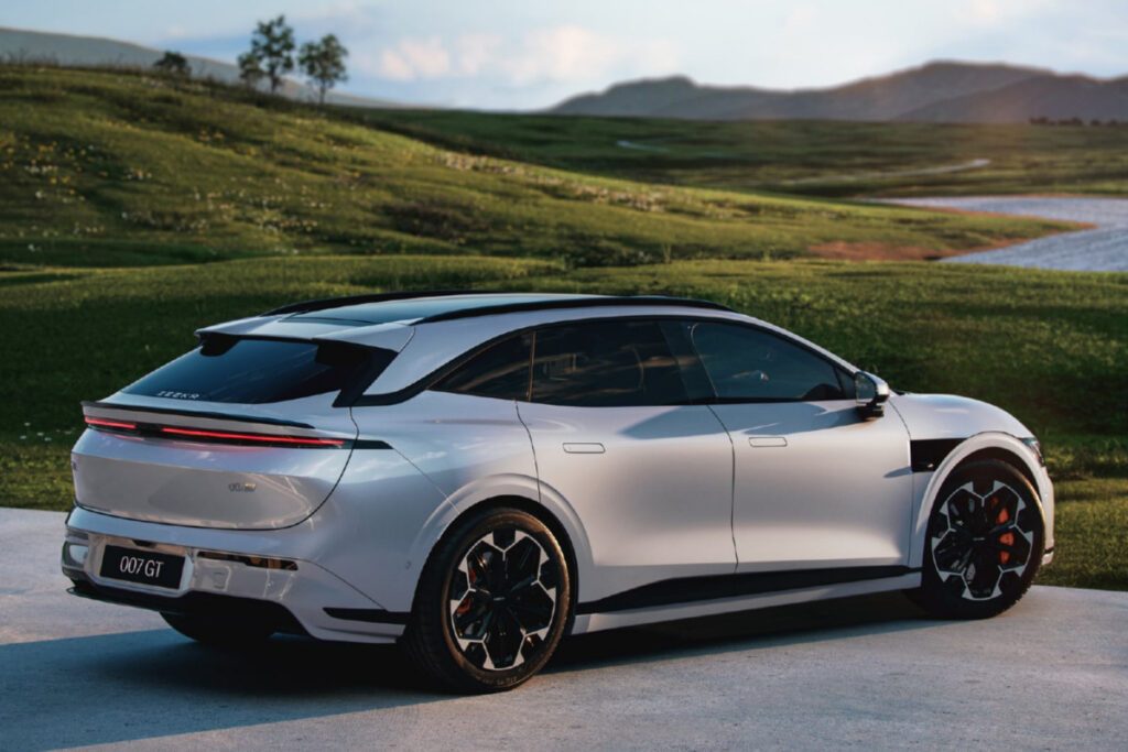 Zeekr-007-GT-re-challenge-the-wagon-market-2-1-1024x683.jpg
