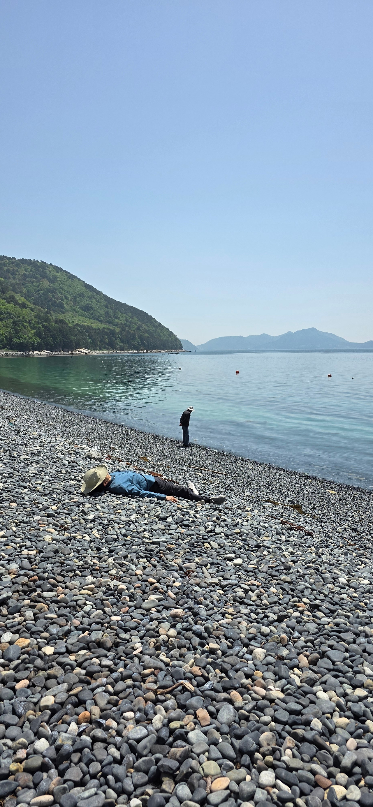 한산도 추봉도의 해수욕장.jpg