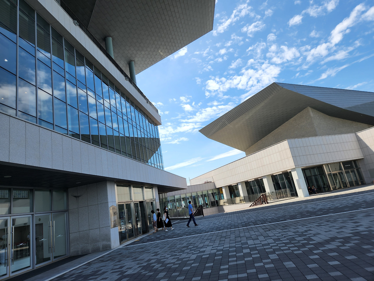 음악당 전경.jpg