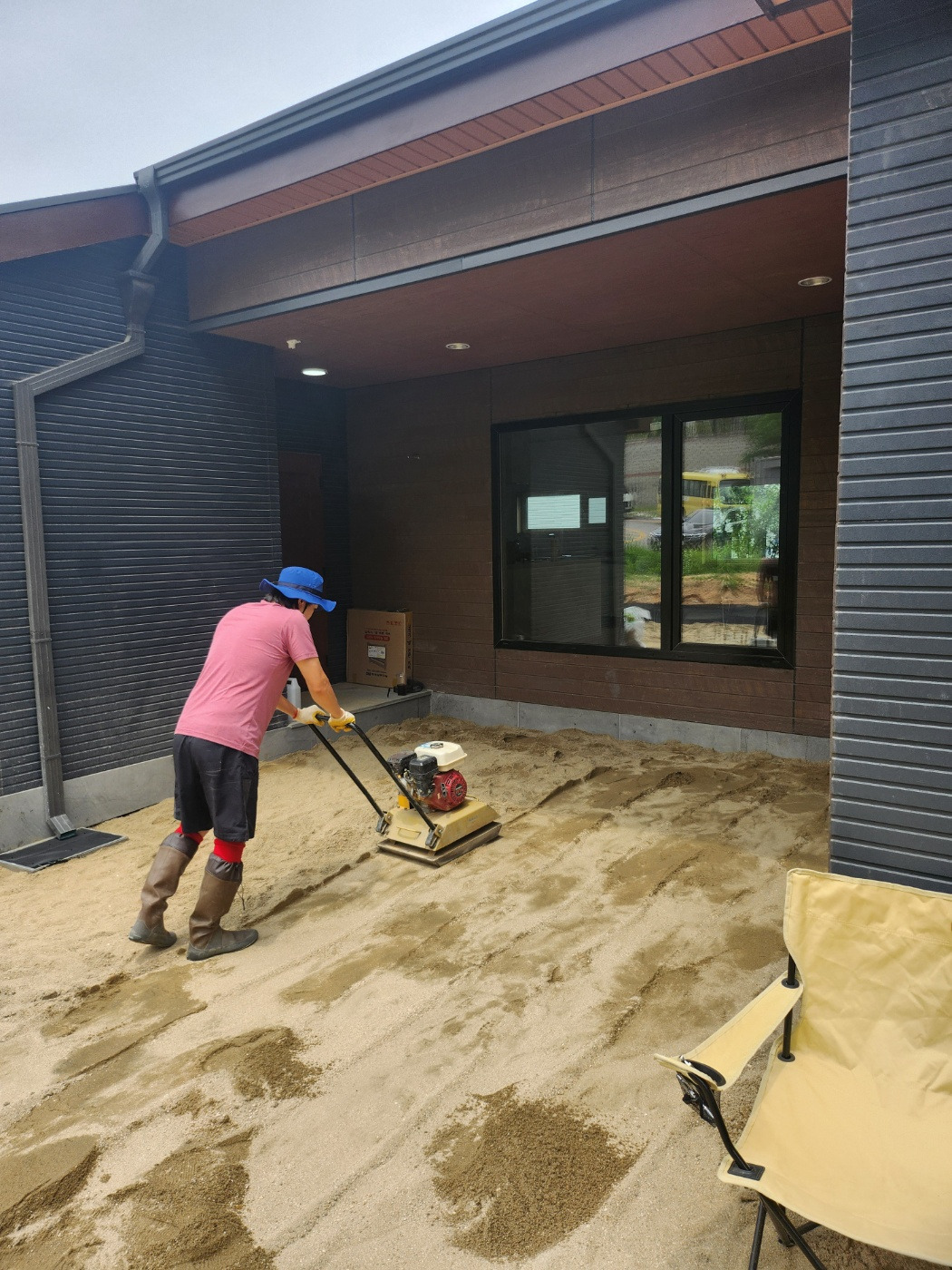 콤팩터 시공 사진.jpg