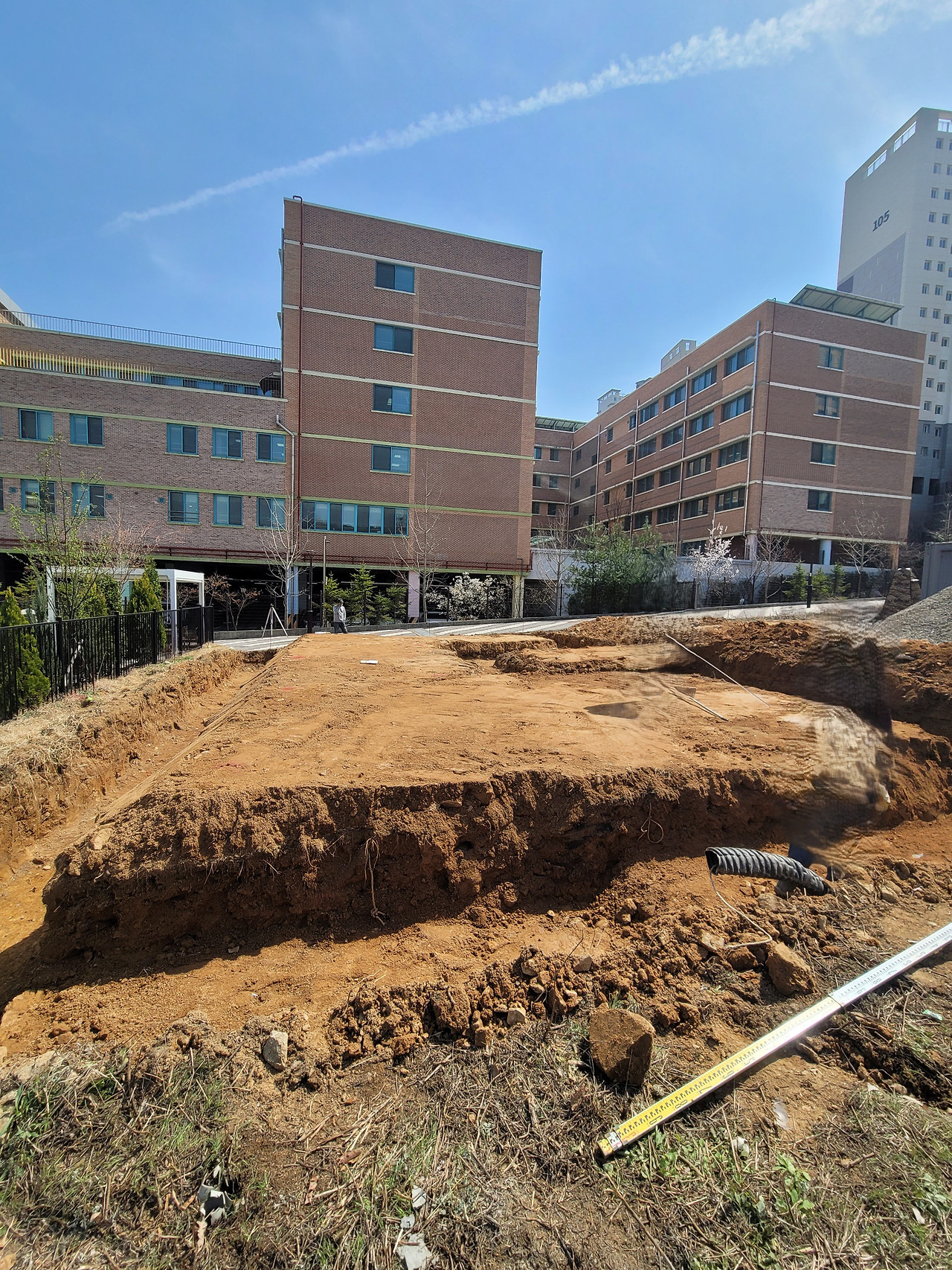 기초 토공사 사진 _블러.jpg