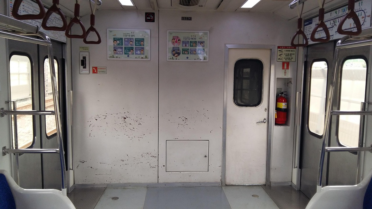 korea-subway-1490310_1280.jpg