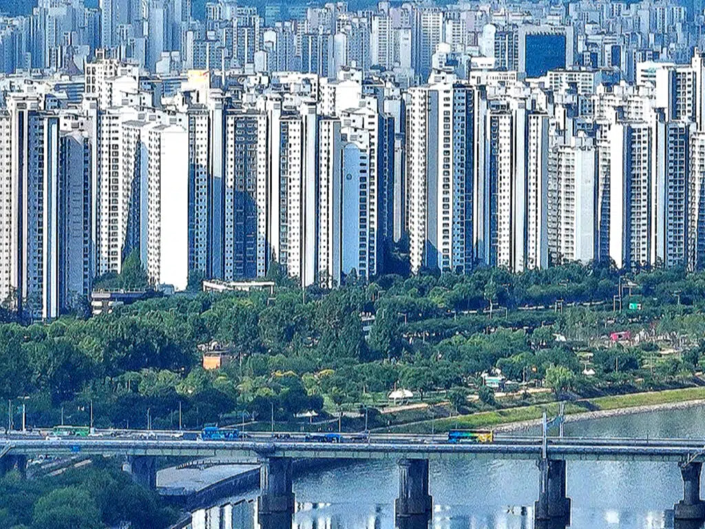 서울 아파트 경매, 왜 이렇게 빠른가?