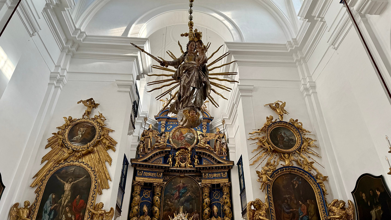 짤즈베드로 주교좌성당.jpg