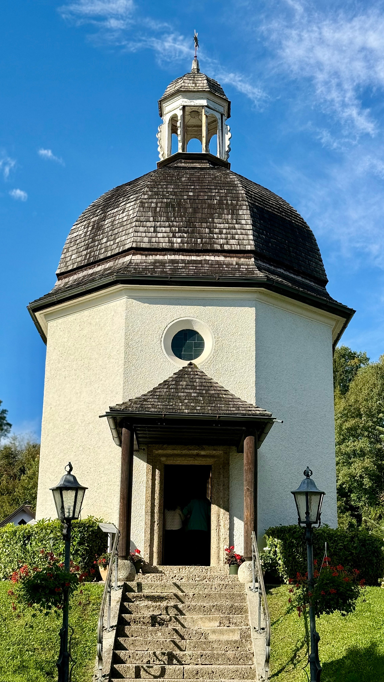 오베른도르프-고요한밤 기념성당.jpg