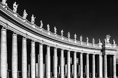 st-peters-square-1697064_640.jpg
