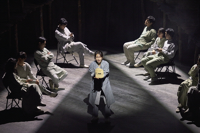 [국립정동극장] 섬1933-2019_공연사진 (5) ⓒ국립정동극장, 라이브러리컴퍼니.jpg