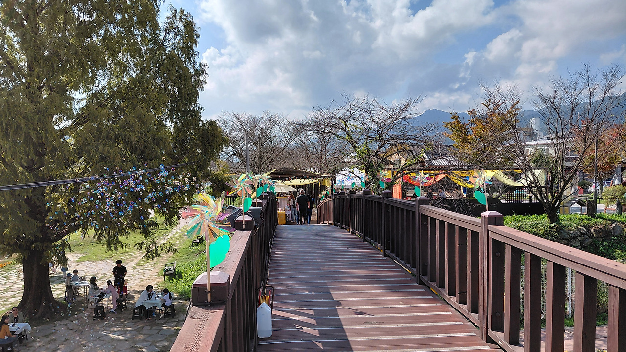 곡성여행 뚝방마켓.jpg