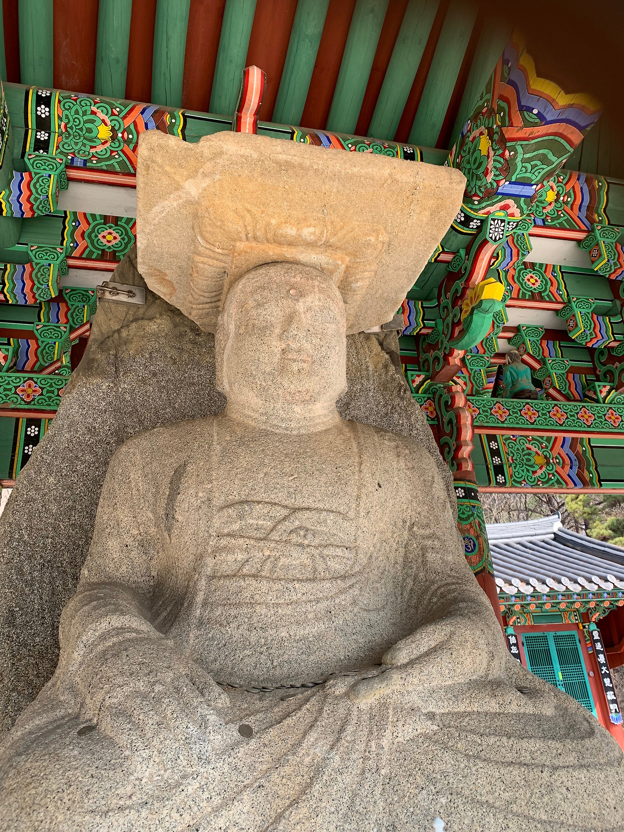 포초골 미륵좌상.jpg