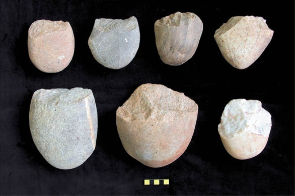 연양리 구석기유적 각종 외날찍개.jpg