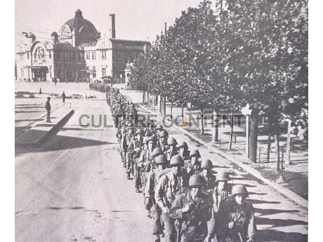 (8) 1940년대 서울역.jpg