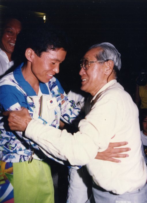 손기정과 황영조.jpg