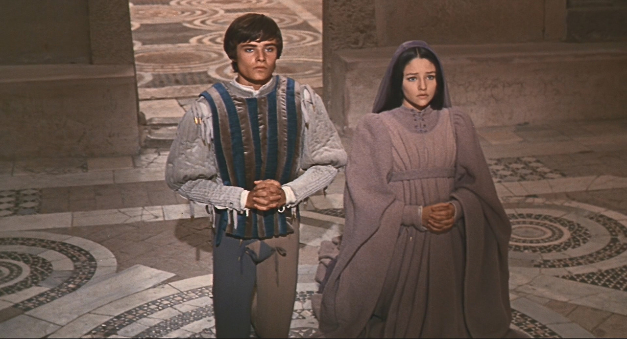 Romeo.and.Juliet.1968.1080p.BluRay.X264-AMIABLE.mkv_20241112_173840.111.jpg