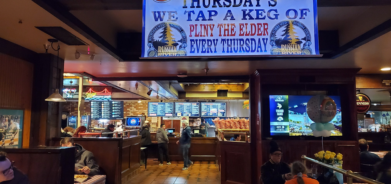 St. John's Bar & Grill_1.jpg