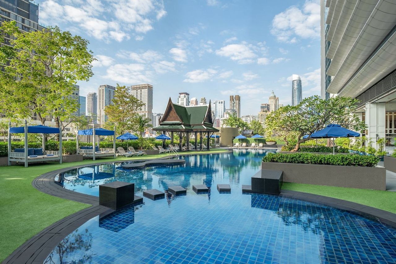 lc-bkkla-the-view-swimming-pool-36562_Classic-Hor.jpg
