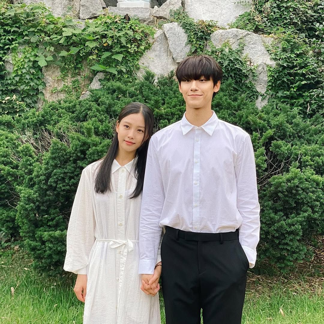 주님. 예기치 못하게 우리가 서로의 손을 놓치게 되더라도, 그 슬픔에 남은 이의 삶이 잠기지 않게 하소서. 혼자 되어 흘린 눈물이 목 밑까지 차올라도, 거기에 가라앉지 않고 계속해.jpg