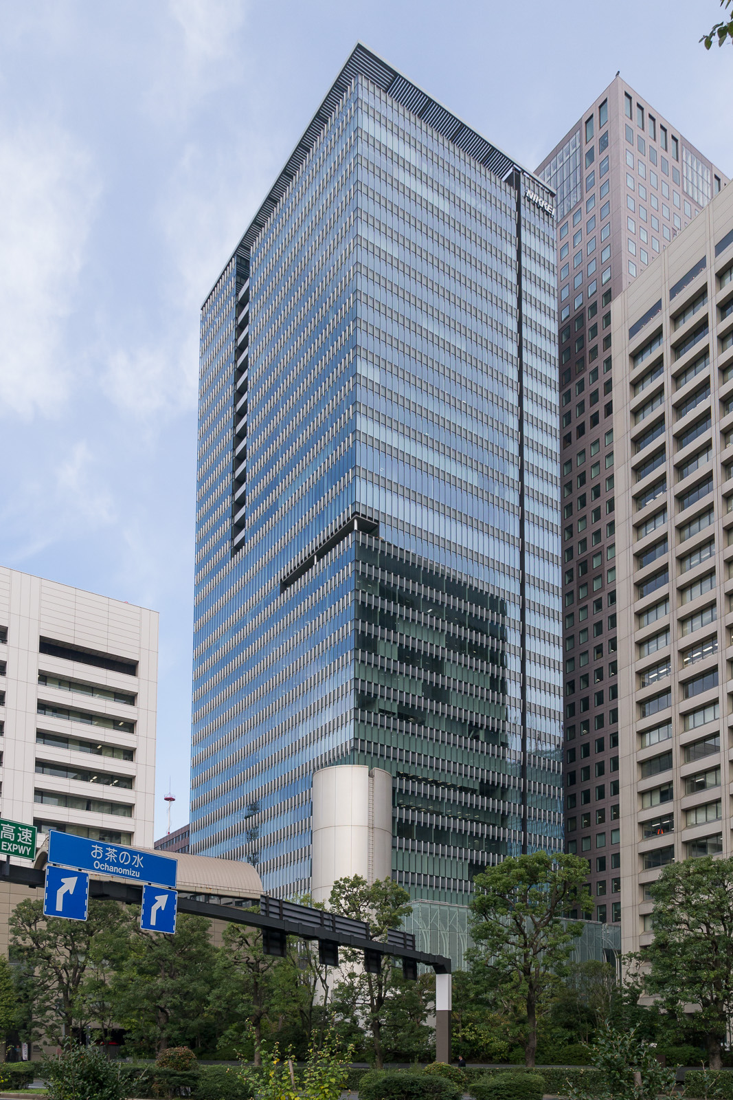 Nikkei-Building-01.jpg