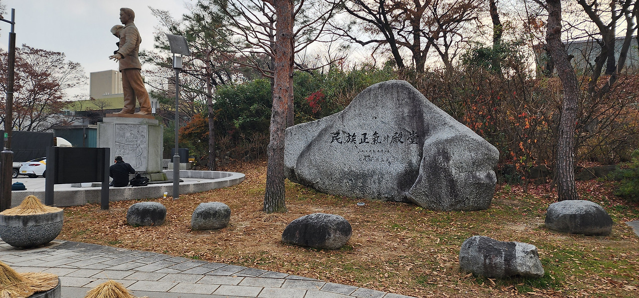 안중근-마당 전경5.jpg