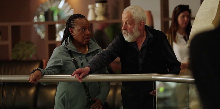 마이크 리 감독과 마리안 장 밥티스트 배우.jpg