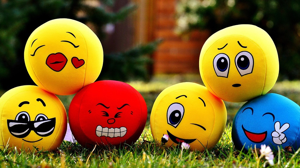 smilies-2912634_1280.jpg