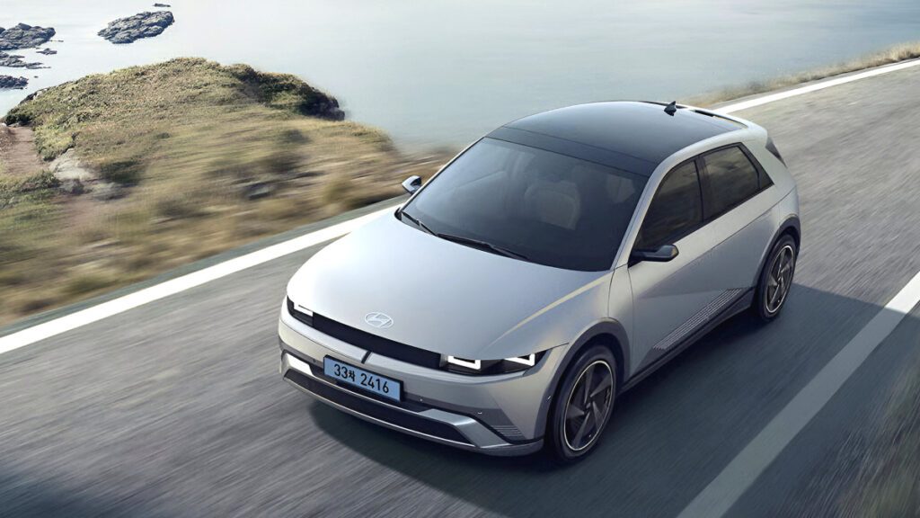 Hyundai-Ioniq-trio-electric-vehicles-increase-sales-US-2-1024x576.jpg