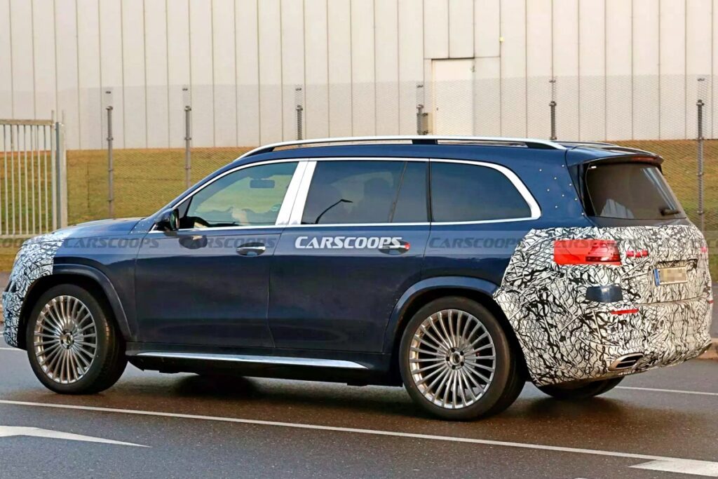 Maybach-GLS-facelift-spy-shots-1024x683.jpg