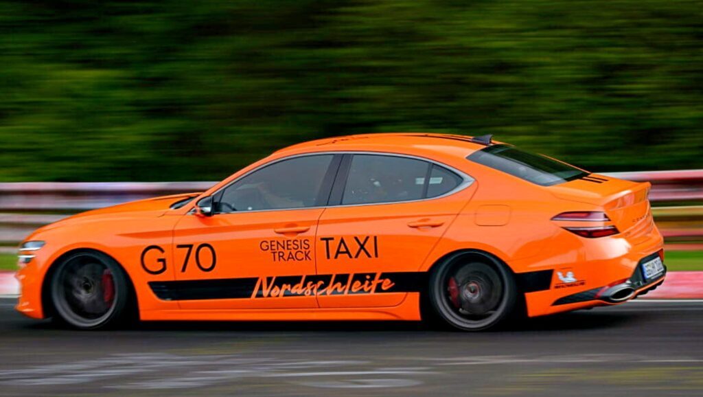genesis-g70-magma-track-taxi-3_-1024x578.jpg