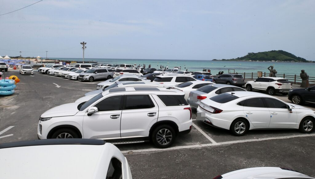 Avoid-rental-cars-in-Jeju-Island-3-1024x582.jpg