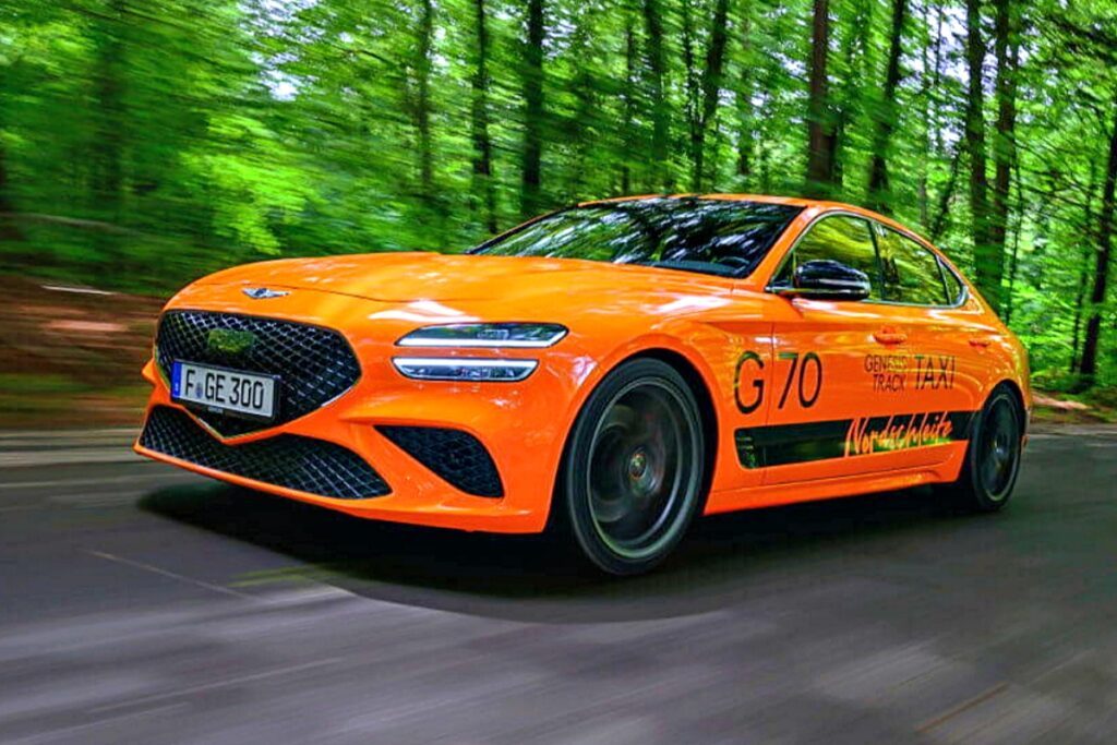 genesis-g70-magma-track-taxi-1024x683.jpg