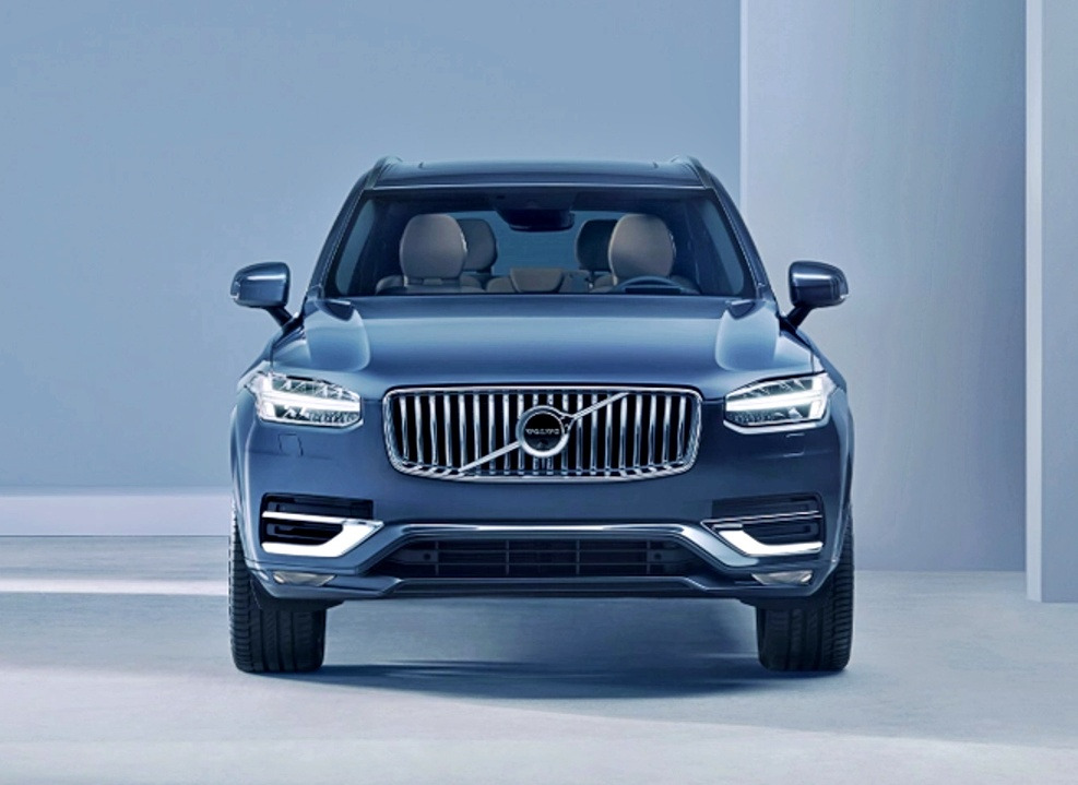 Volvo-XC90-2_-1.jpg