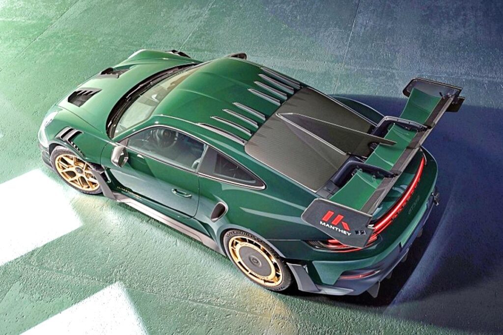 The-Porsche-911-GT3-RS-Manthey-Kit-1024x683.jpg