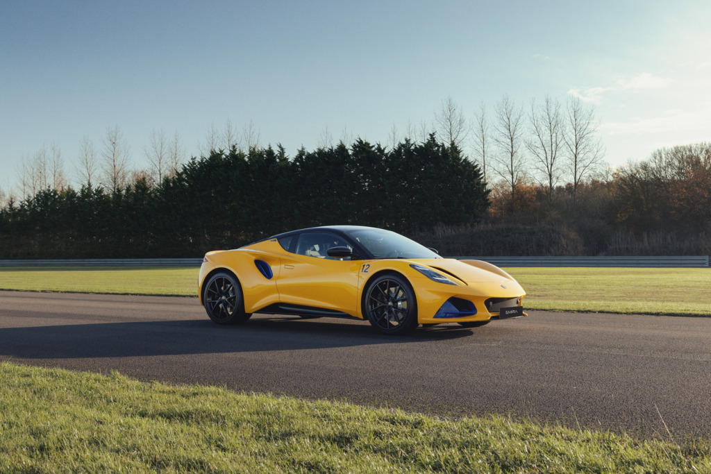 Lotus_Emira_Limited_Inspired_By_Type_99T_Front.jpg