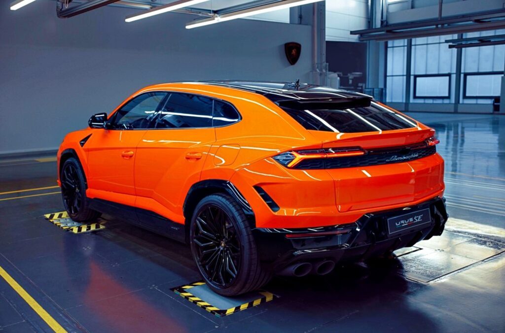 Lamborghini-Urus-SE-4_-1024x676.jpg