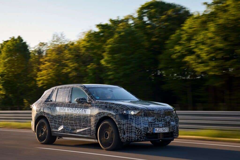 the-new-BMW-iX5-Hydrogen-prototype-1-1024x683.jpg