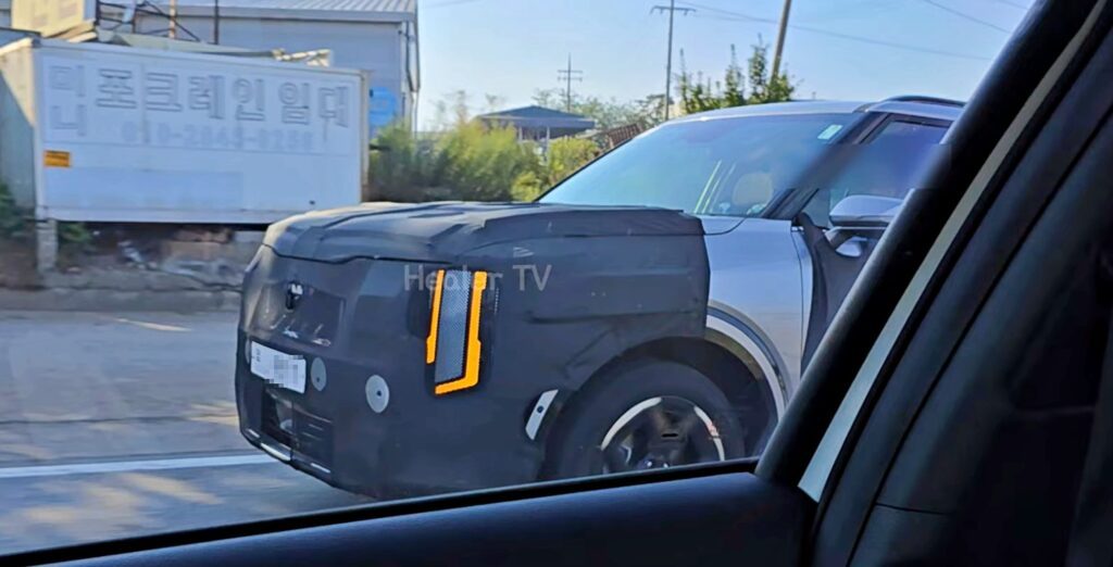 Kia-Telluride-full-change-spy-shots-3_-1024x522.jpg