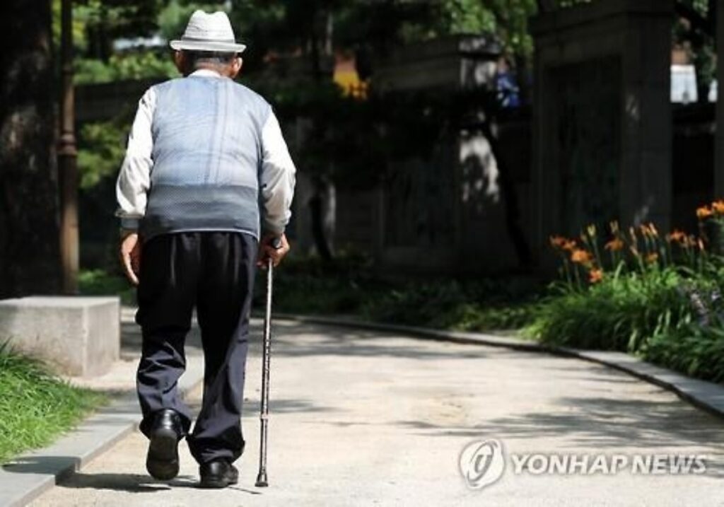 korea-aging-population-poverty-2-1024x717.jpg